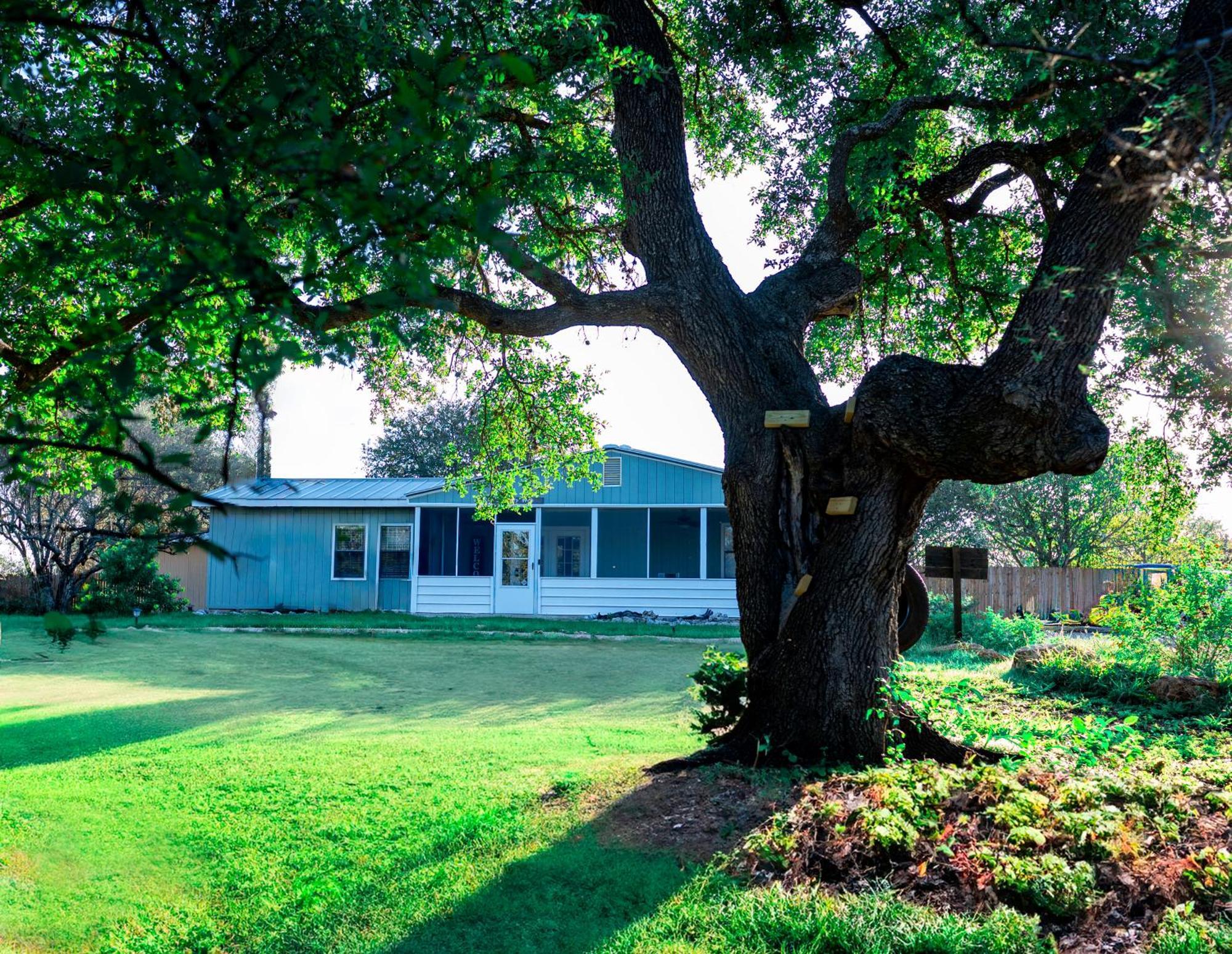 Holiday home Hadley's House - A Country 3 Bdrm With Screened-in Porch *